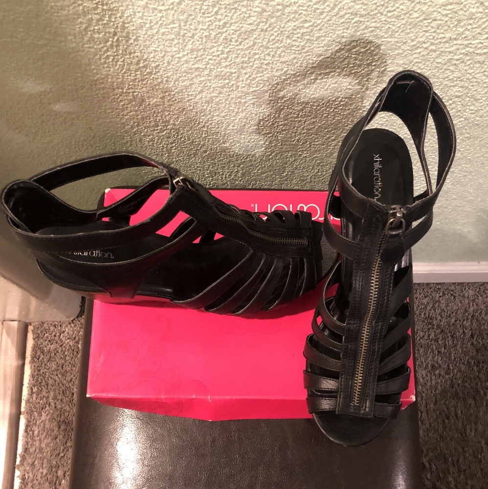 Target exhilaration sandals